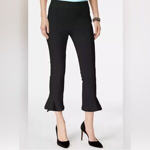 NWOT Women’s INC  ruffle hem capris size 6